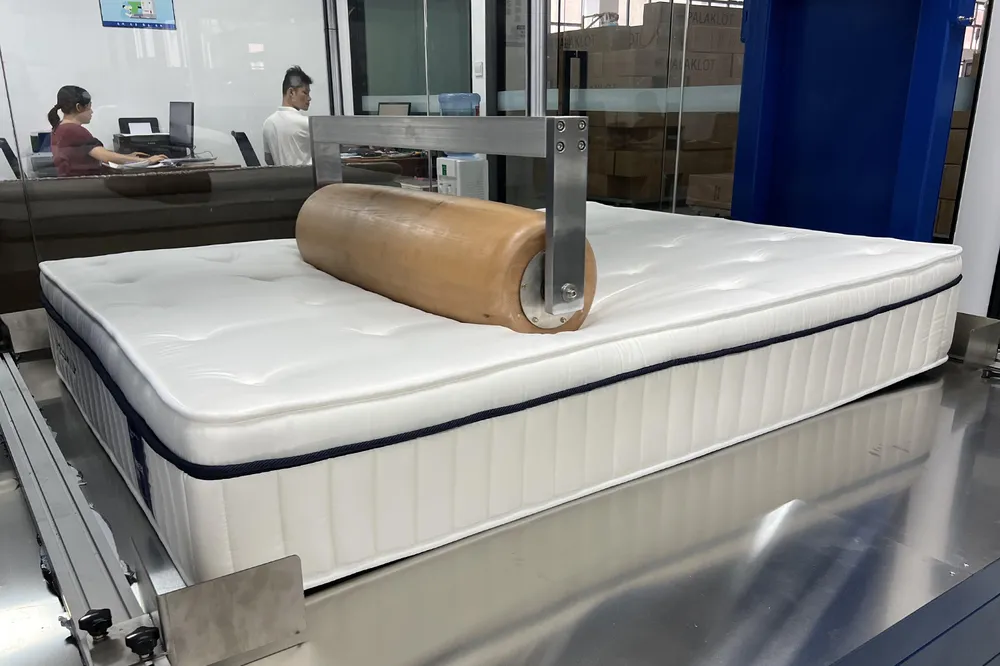 Mattress durability roller test at the NORNA factory